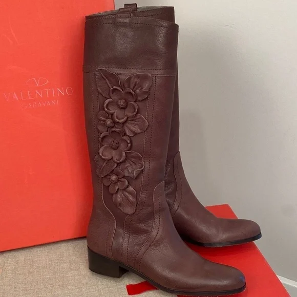 Valentino Garavani Brown Leather Floral Appliqué Boots | Size 39 1/2 - Picture 6 of 10